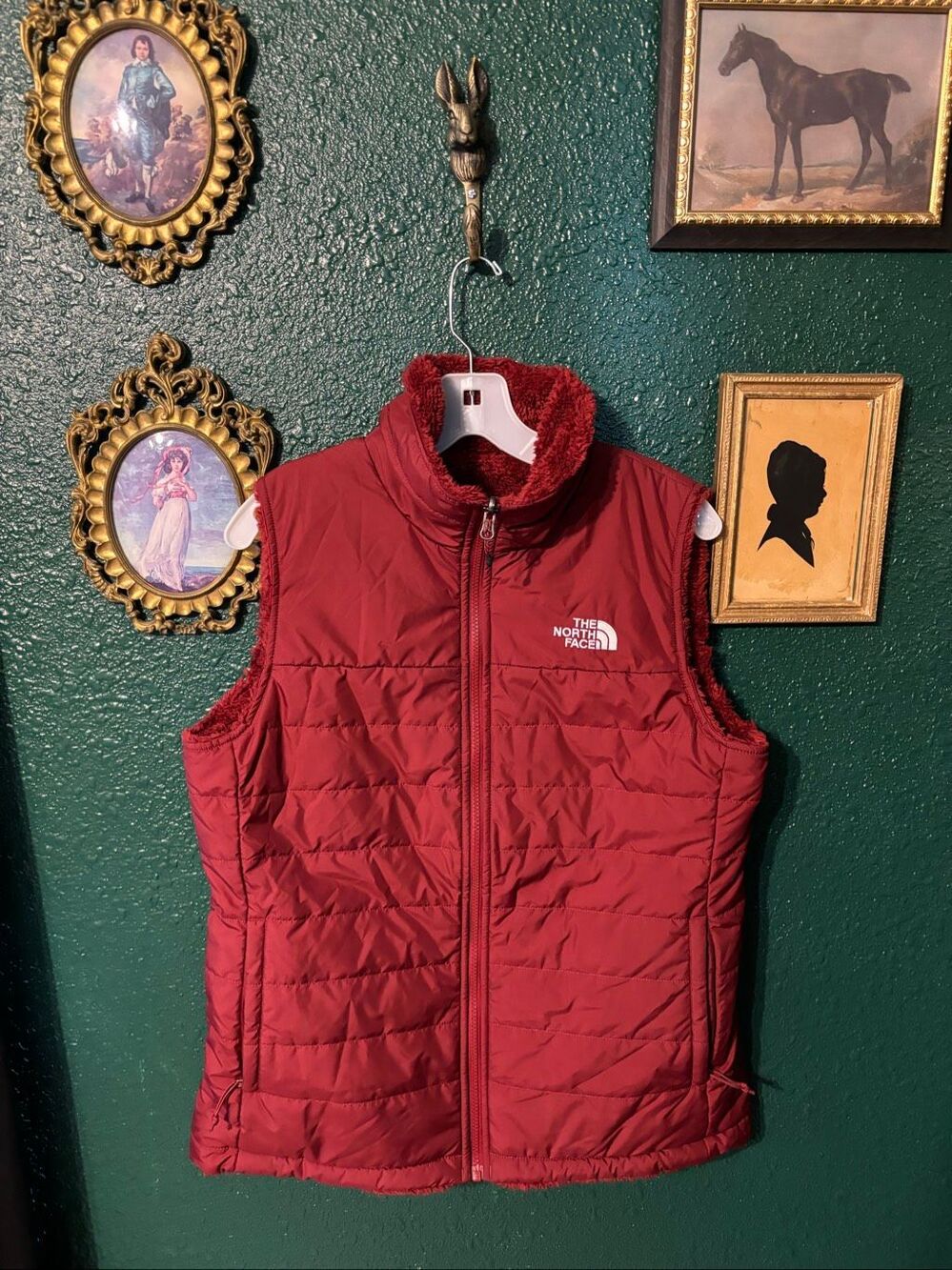 THE NORTH FACE RED REVERSIBLE PUFF FUZZY VEST SIZE LARGE